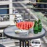 Newly Renovated 1 Bedroom Apartment In The Heart Of Tel Aviv By Sea N\' Rent